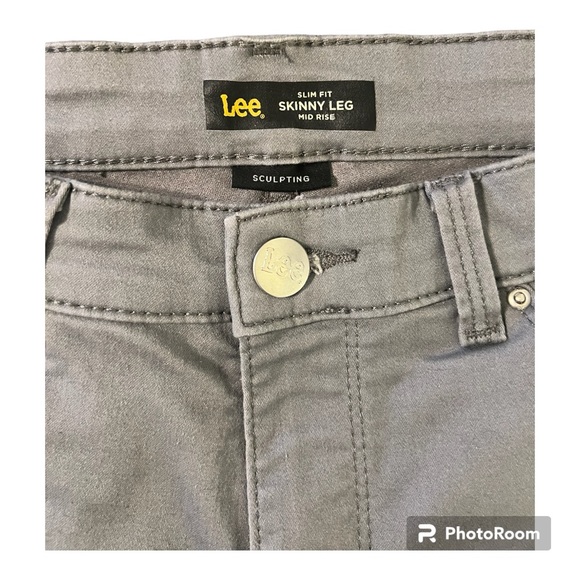 👖💫 Lee Sculpting Skinny Jeans - Elevate Your Silhouette! 💫👖 - Picture 5 of 10